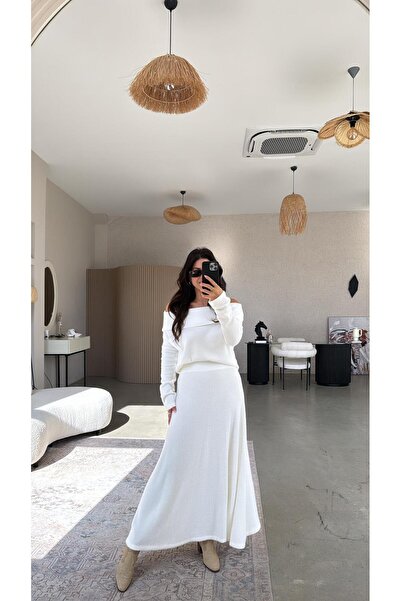 Buket Teke White Madonna Soft Skirted Suit