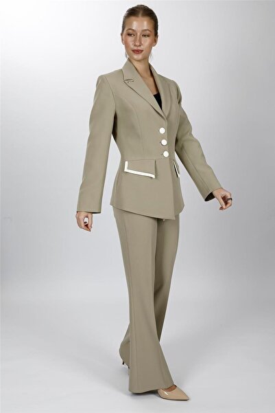 ÖNDER ÖZSOY جاكيت رجالي من غارنيلي بتصميم ياقة واسعة وبنطلون إسباني بأرجل واس...