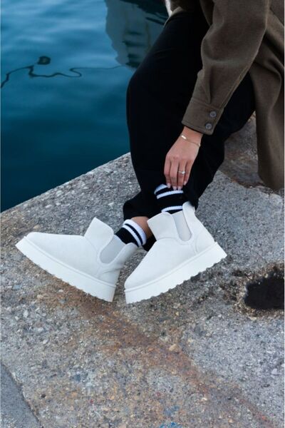 No branded ANKLE BOOTS