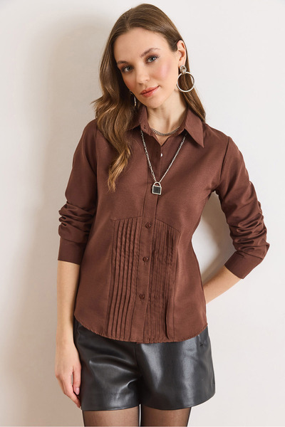 Olalook Women's Brown Slim Fit Woven Shirt with Front Pockets Gml-19001422