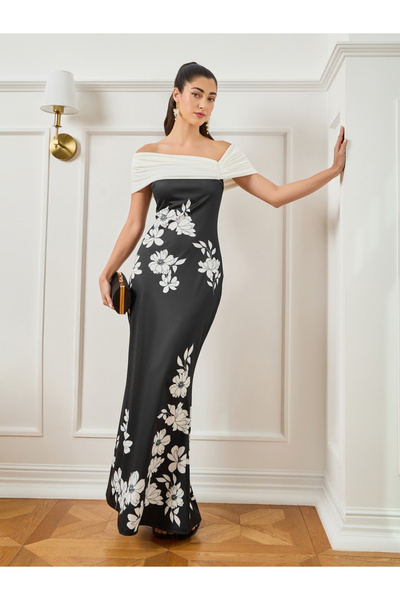 Styli Women Black Floral Print Off-Shoulder Maxi Dress