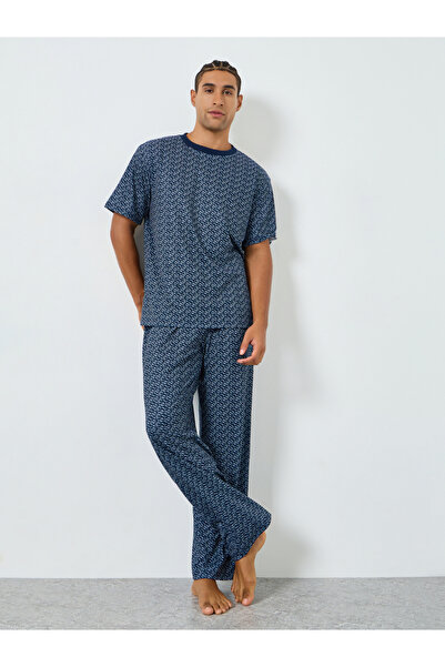 Styli Men Printed Short Sleeve T-Shirt and Pyjama Set