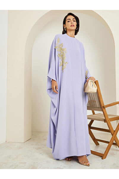 Amirah By Styli جلابيات نسائية متعددة الطبقات مزينة بالدانتيل