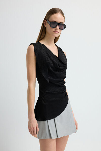 adL Degaje Yaka Kolsuz Bluz