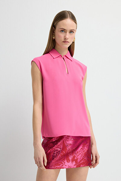 adL Yakalı Kolsuz Bluz