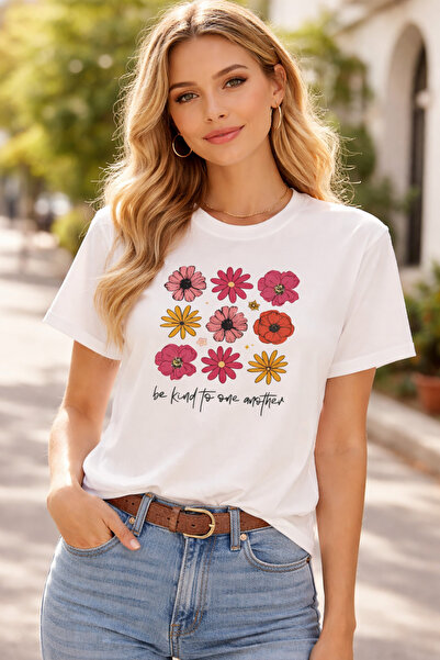 herkesemoda تي شيرت أساسي بتفاصيل طباعة الزهور