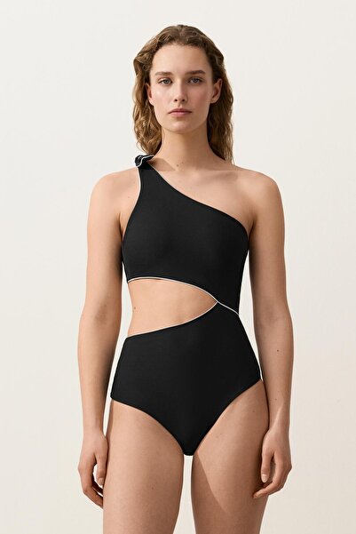 Oysho Asimetrik piping trikini