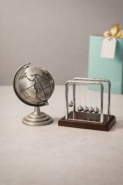 Deco Elit 2'li Set Gri Metal Dünya Küresi ve Küçük Denge Topu – Masaüstü Süs ...