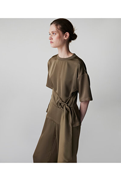 İpekyol Kuşaklı saten bluz