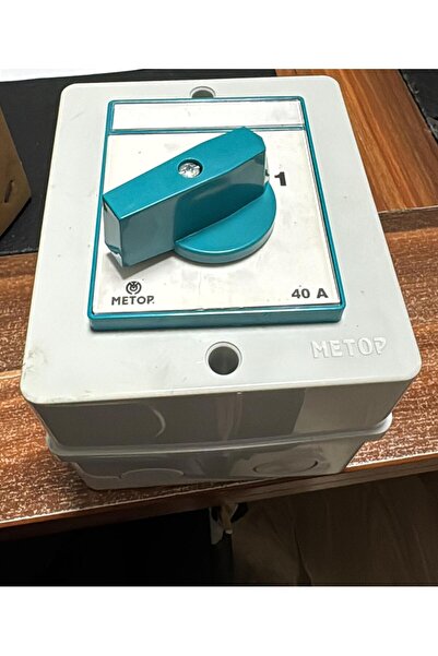 Metop 3FAZ AÇIP KAPAMA 0.1 KUTULU PAKO ŞALTER 40A TRİFAZE