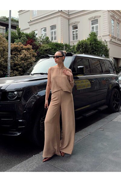 EVOA Women's Beige Ayrobin Fabric Sleeveless Blouse and Wide Leg Pants Set