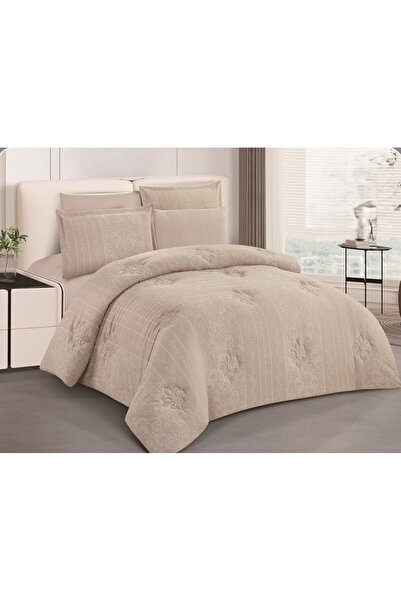 Mark A double bed comforter set with a royal jacquard design, offering elegan...