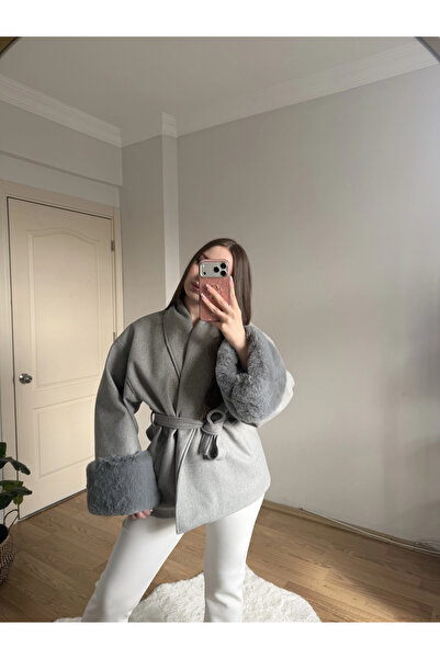 Souwe Kuşaklı Kolları Kürklü Gri Ceket