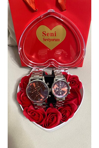 Yegane Sevgililere Özel Kalpli Güllü Kutulu Saat Hediye Seti