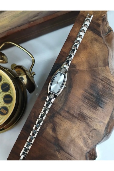 Mihristore Vintage Women's Wristwatch Gold Women's Watch Valentine's Day Gift