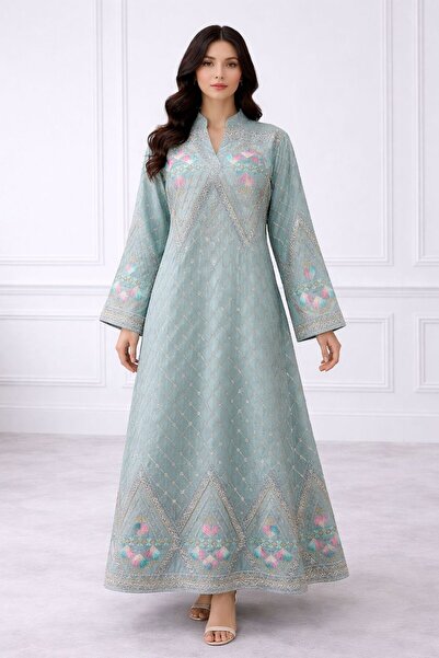 ELLA Kuwaiti jalabiya embroidered with a soft sheen