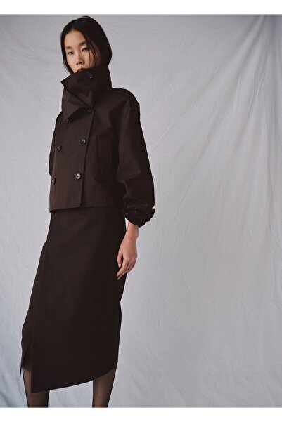 MANGO Woman Çift düğmeli kısa trençkot