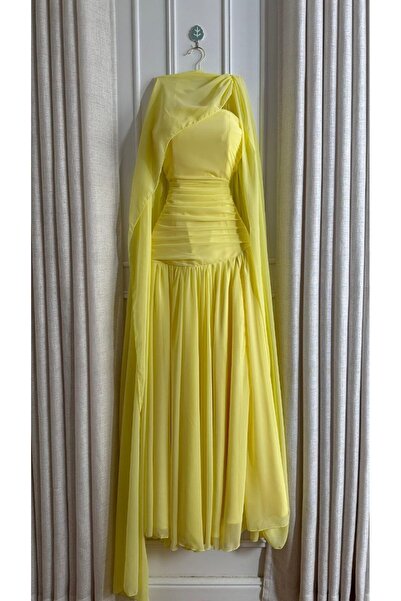 Special-DIARA A vibrant and cheerful yellow evening dress
