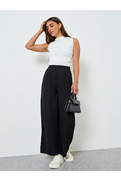 Styli Women Black Wide Leg Trousers