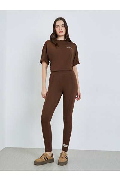 Styli Women Brown Basic Leggings with Pintuck Detail