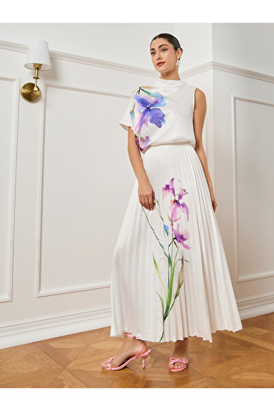 Styli Women White Floral Print Pleated Midi Skirt