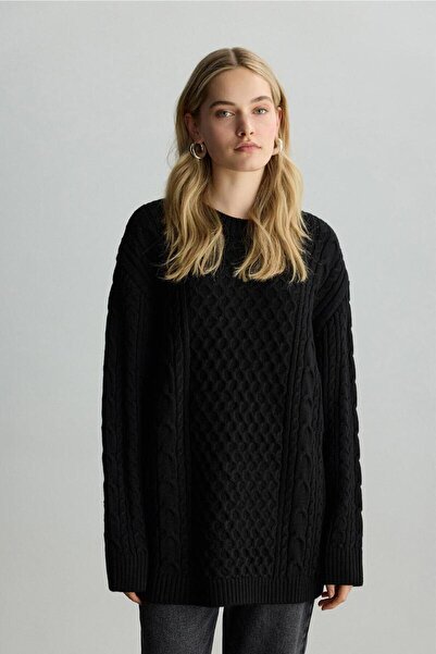 BE BLUE Black Hair Knit Sweater