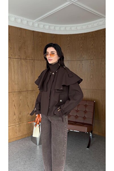 HAZELANNA Trenci scurt maro cu pelerină