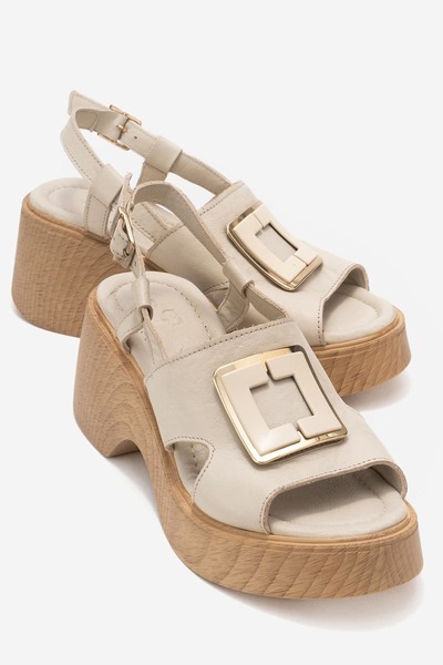 Zeynep Sıradağlı صندل نسائي من الجلد الطبيعي من كيرتس باللون البيج