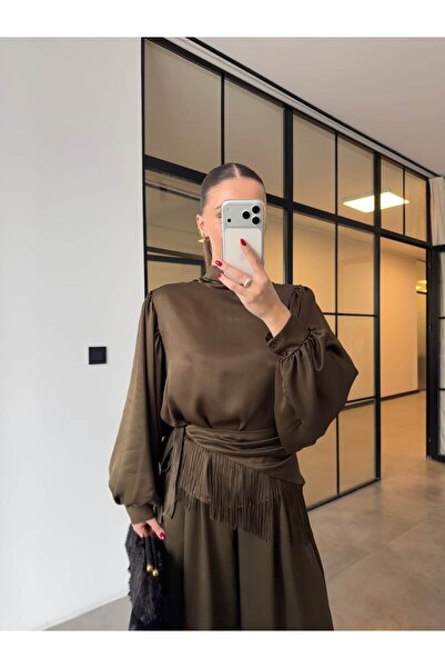 BB Bensu Buyruk Сатенена блуза с връзки отпред и колан, комплект харем пантал...