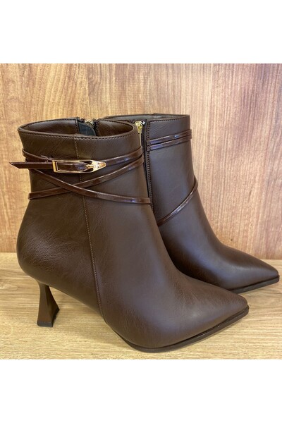 Toce Buckle Detailed Leather Material Pointed Toe Women's Boots