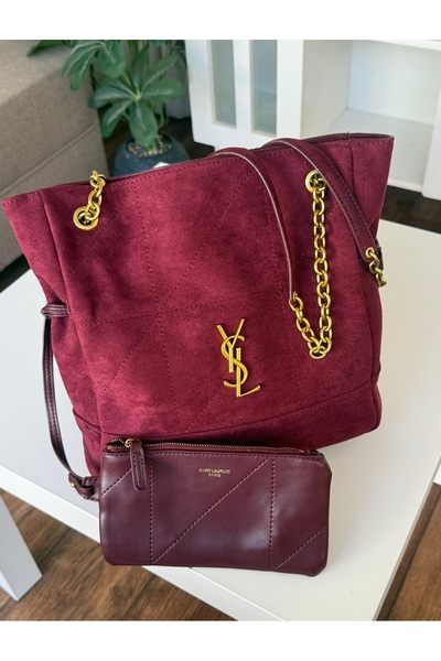 Generic Shoulder bag with accessories