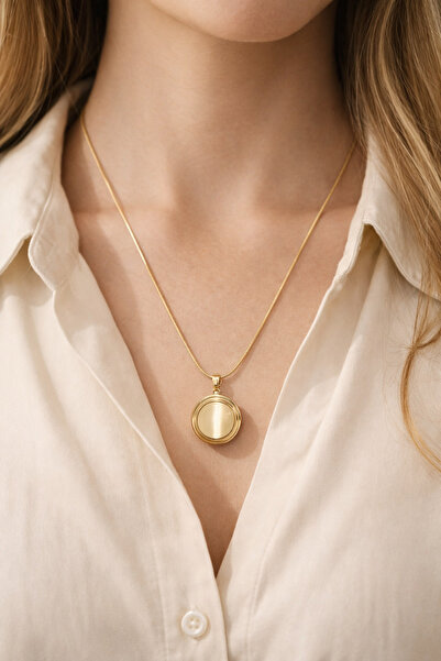 POYASE Altın Renk Yuvarlak Madalyon Kolye Parlak Çerçeveli Minimal Tasarım