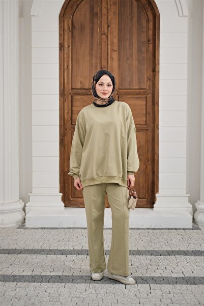 LOCCO Women's Crew Neck Oversize Two-Piece Set Pistachio Green