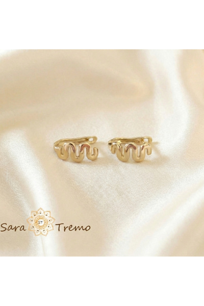 SaraTremo Val de Aur – Cercei mici rotunzi placați cu aur de 14K