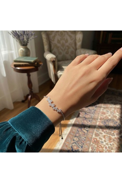 AccessoriesCınCık سوار نسائي من الفولاذ المقاوم للصدأ 316L باللون الفضي على ش...