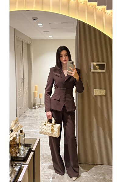 ossons Triple Corset Detailed Blazer Suit