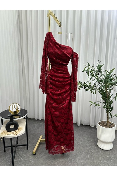 Prestige dresses Burgundy lace dress