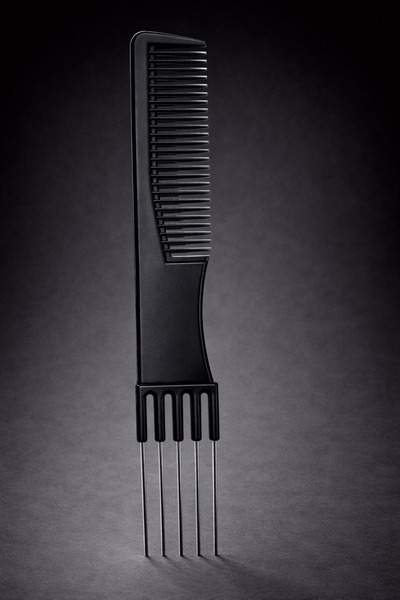 OEM Professional comb with metal pins for volume and styling, black color