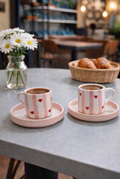Ceramillion Modern Tasarım El Boyaması Çizgili ve Kalpli Seramik Fincan Takım...