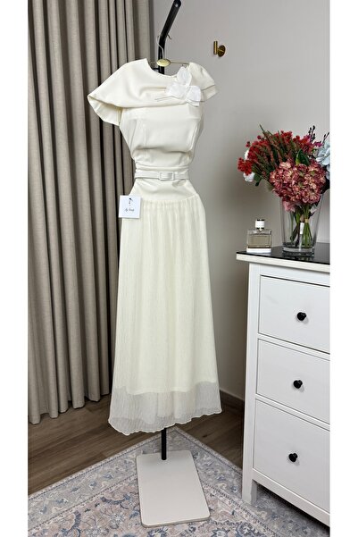 MYGROUP soft cream dress