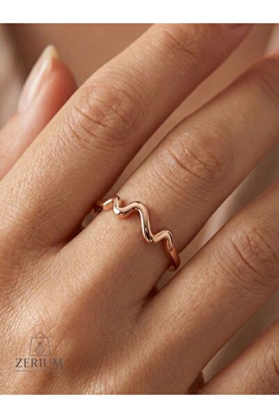 ZERİUM خاتم نسائي من الفولاذ بتصميم متعرج على شكل قلب باللون الوردي