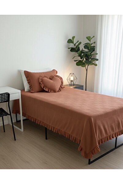 eyma home Our Single-Person Ruffled Pique Set Includes a Heart Pillow