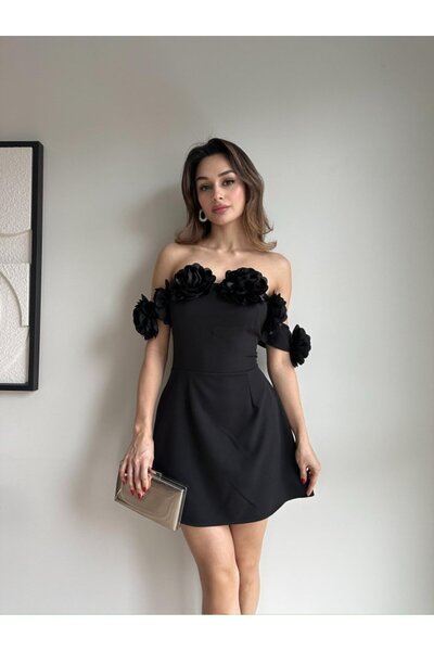 MAMMY Siyah 3D Gül Detaylı Madon Yaka Mini Gece ve Davet Elbisesi