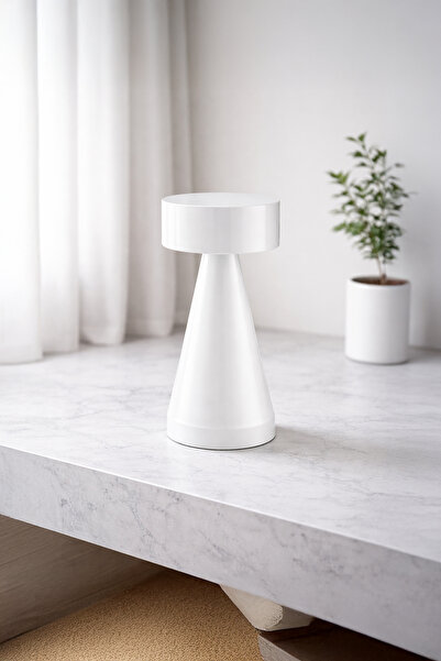 Vadi Dokunmatik Şarjlı 3 Kademeli Işıklı Gece Lambası USB Girişli Beyaz Metal...