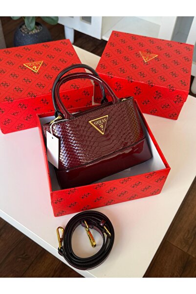 GGGG Bags with their accessories