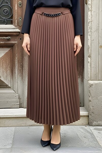 İmajButik Fusta plisată maro cu detaliu lanț în talie