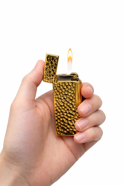 GoldEagle Gazlı Metal Klasik Çakmak – Çok Renk Seçenekli, Şık ve Dayanıklı