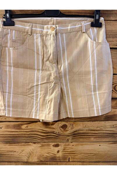 Sima Butik Women Shorts