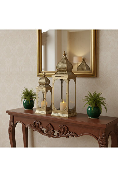 Ebticar فانوس معدني مزخرف بزجاج ذهبي - طقم ملكي من قطعتين