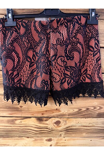 Sima Butik Women Shorts